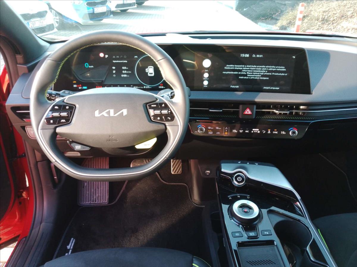 EV6