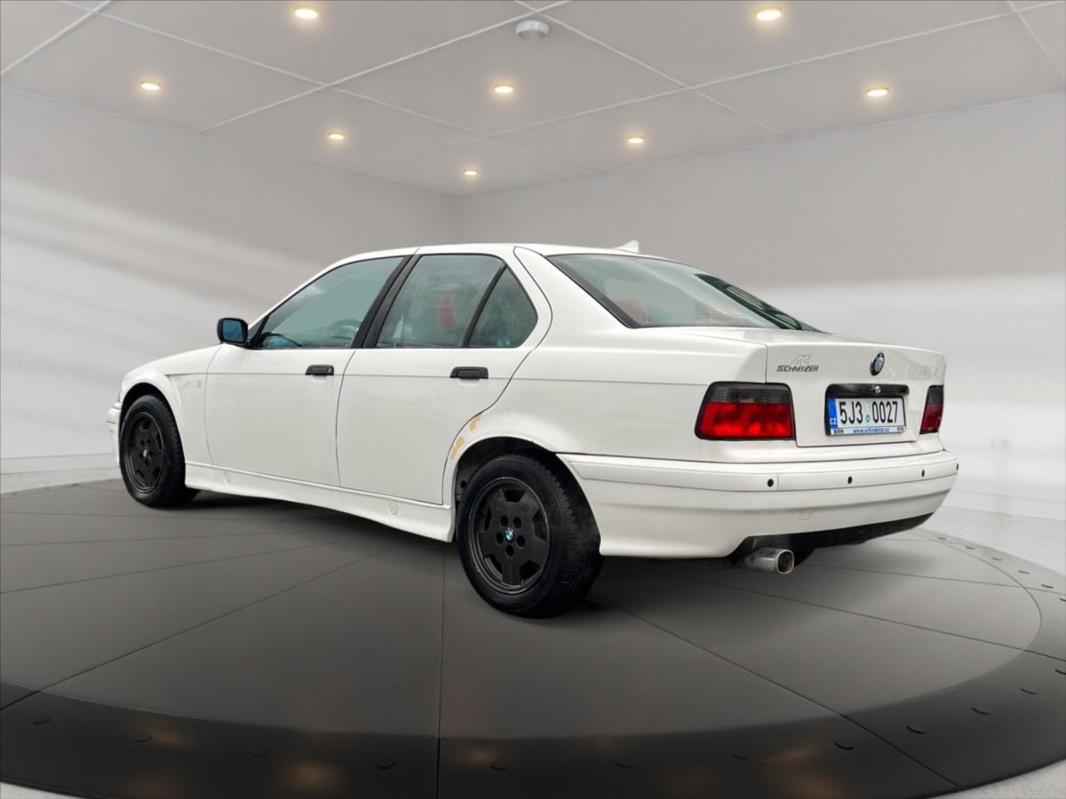 BMW Řada 3, 1993