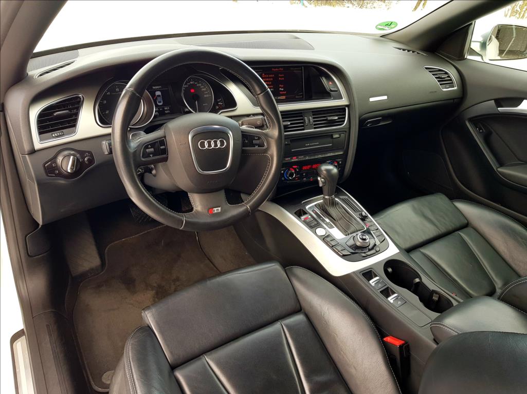 Audi S5, 2010