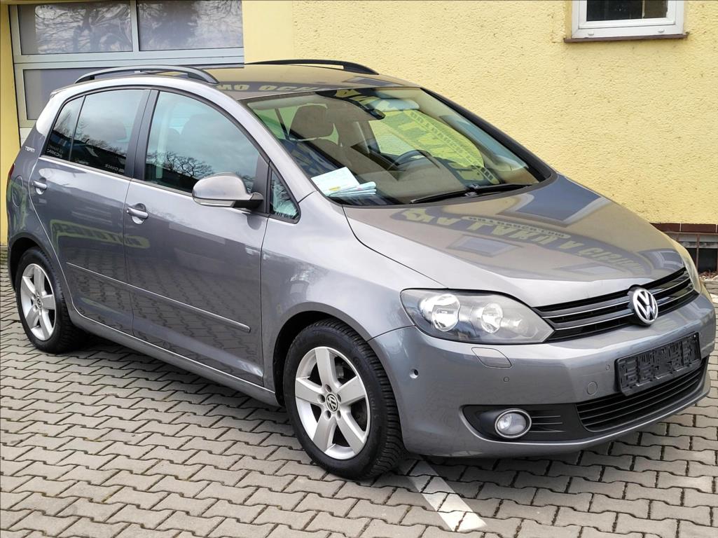 http://www.autocaris.cz/car_foto/189/826887/1O15403.jpg