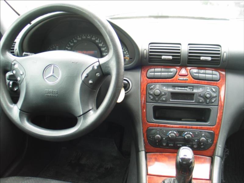 Mercedes-Benz Třídy C, 2003