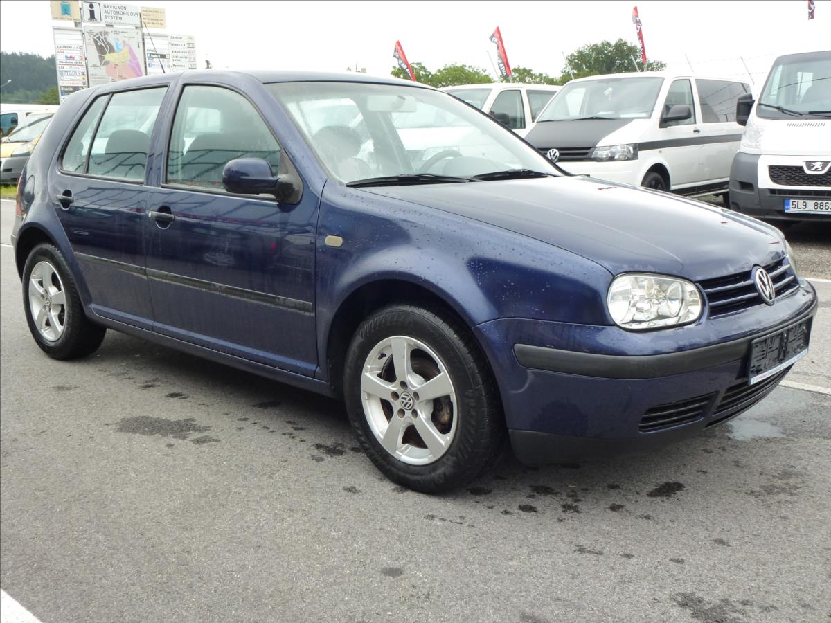 Volkswagen Golf, 2002