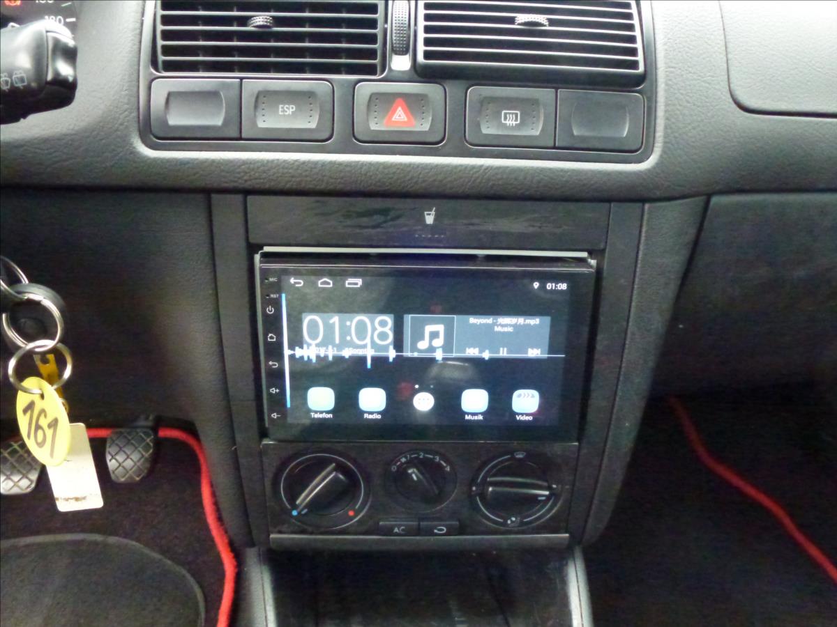 Volkswagen Golf, 2002