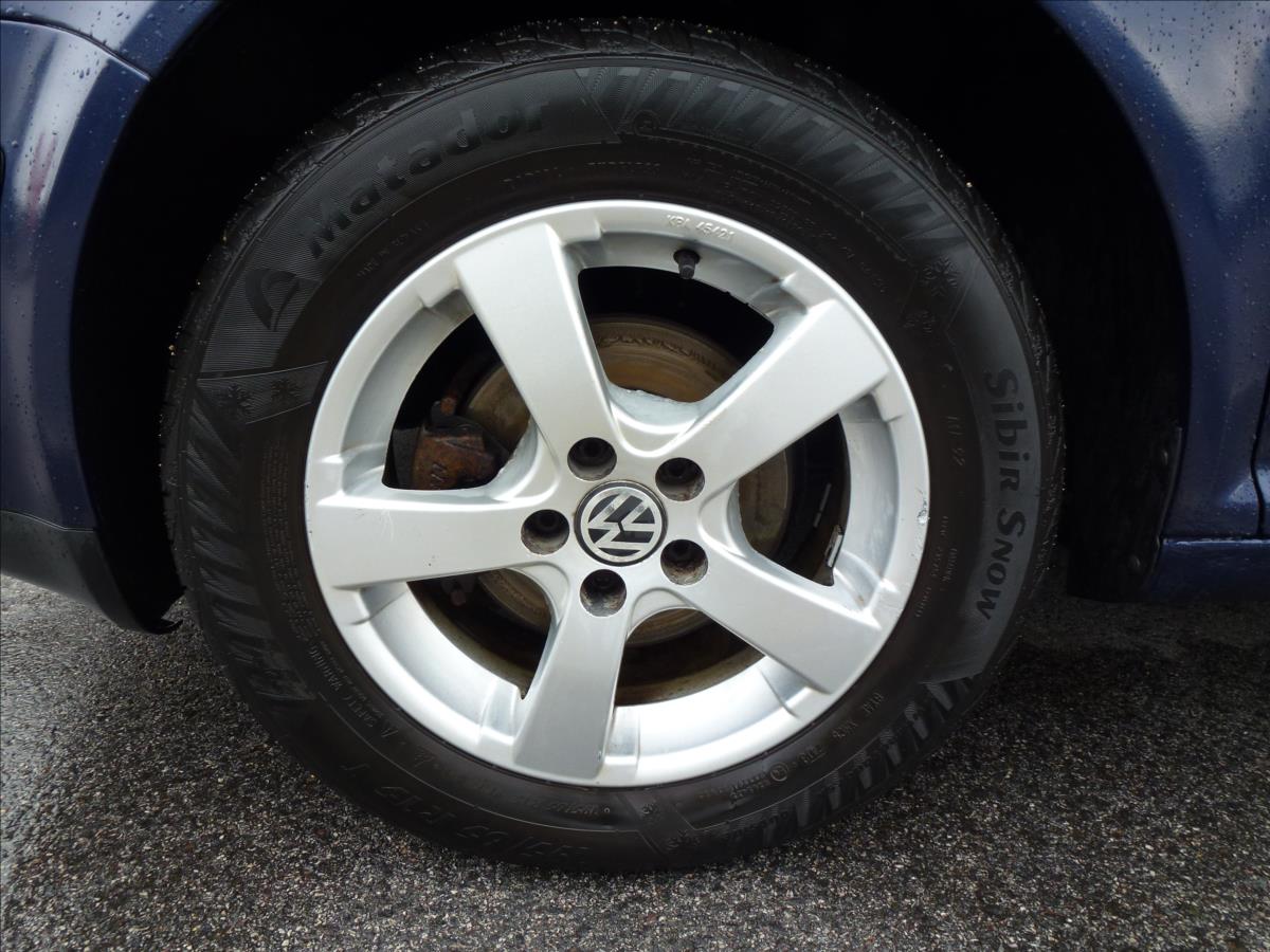 Volkswagen Golf, 2002