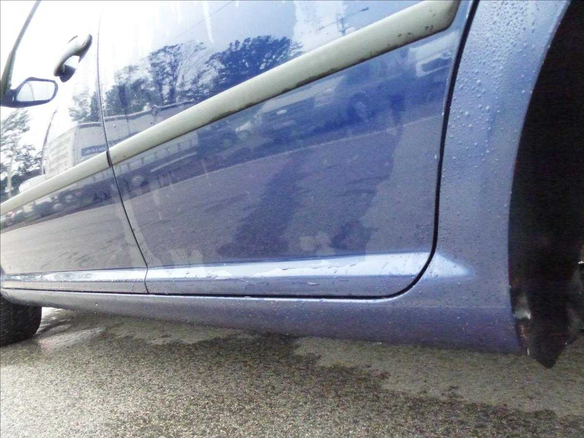 Volkswagen Golf, 2002