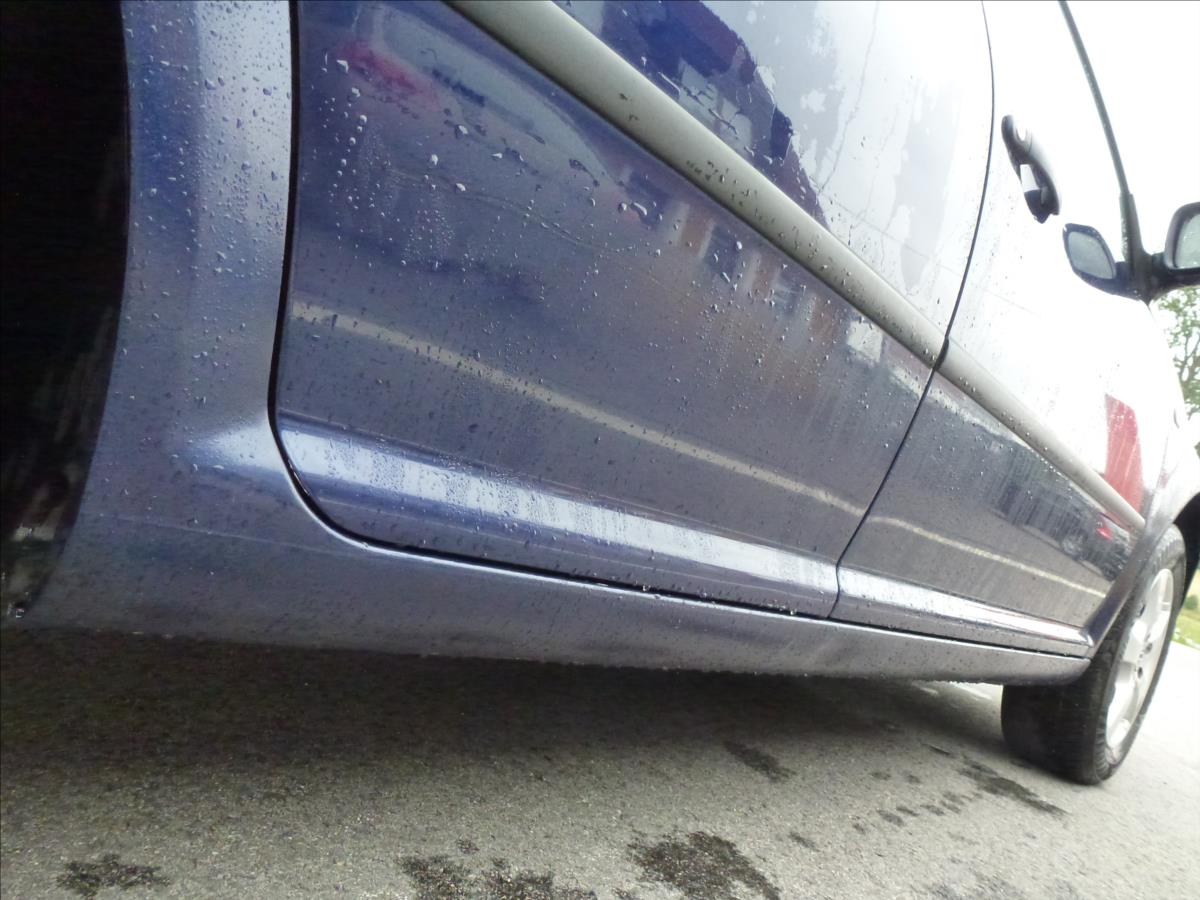Volkswagen Golf, 2002