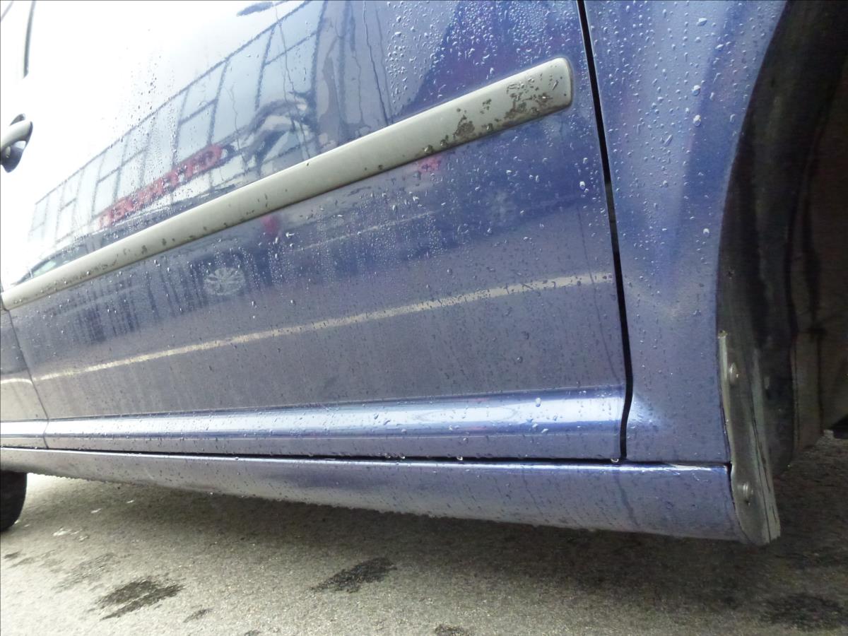 Volkswagen Golf, 2002