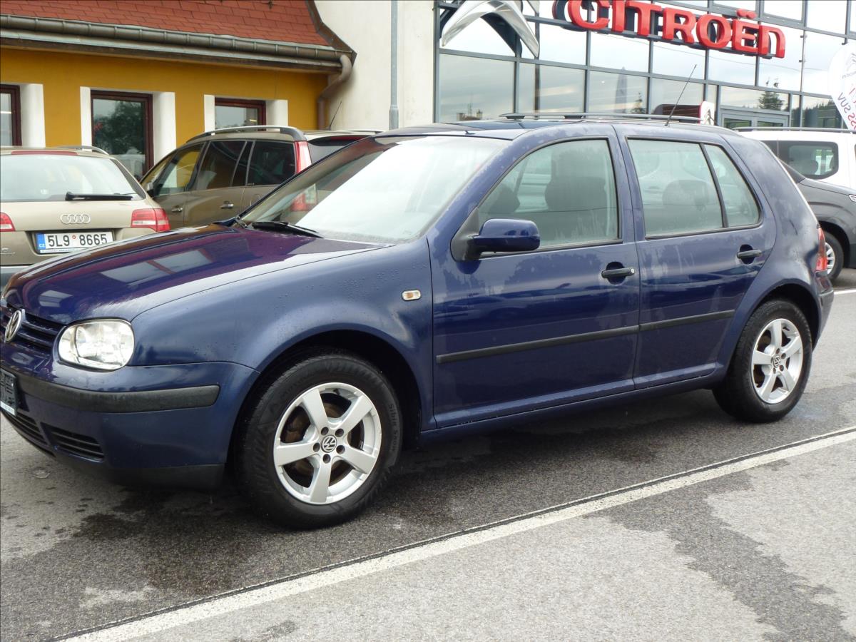 Volkswagen Golf, 2002