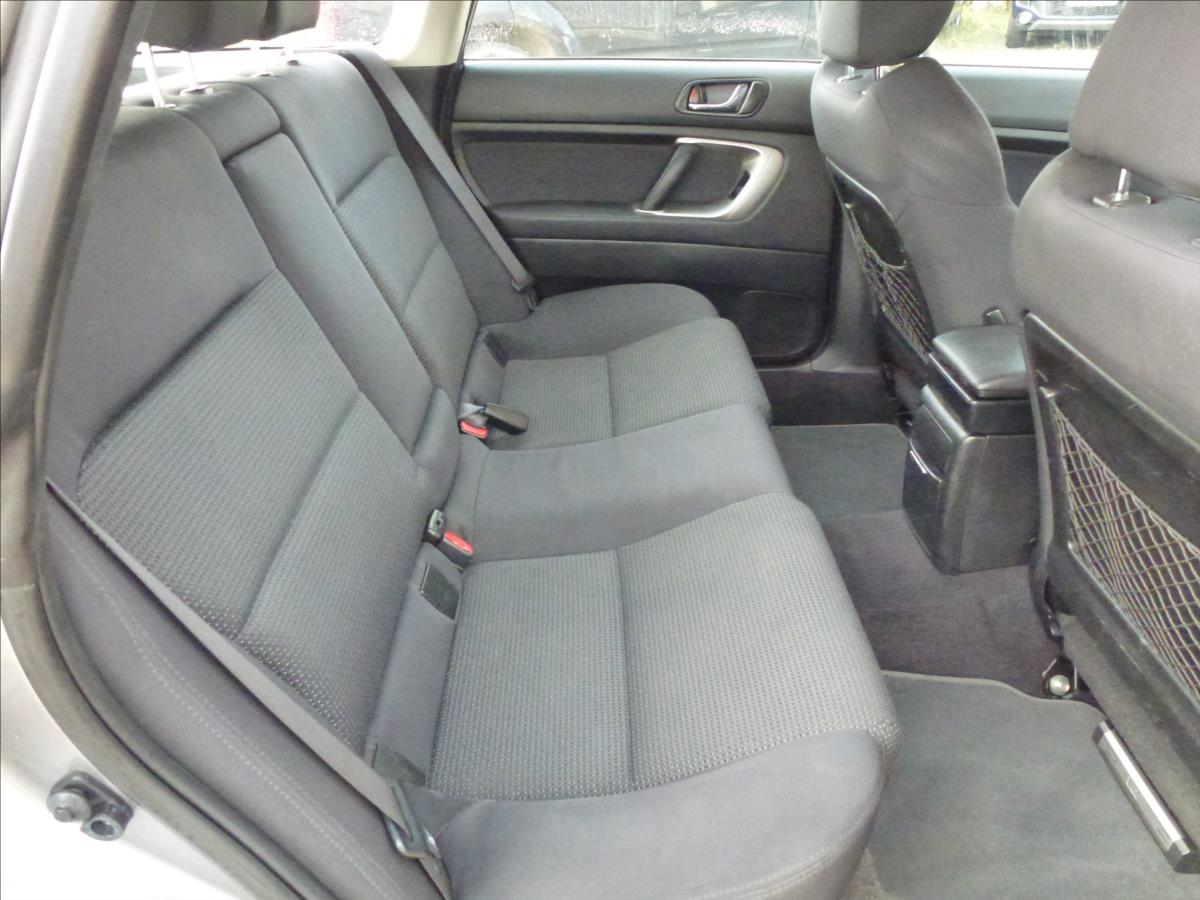 Subaru Legacy, 2009