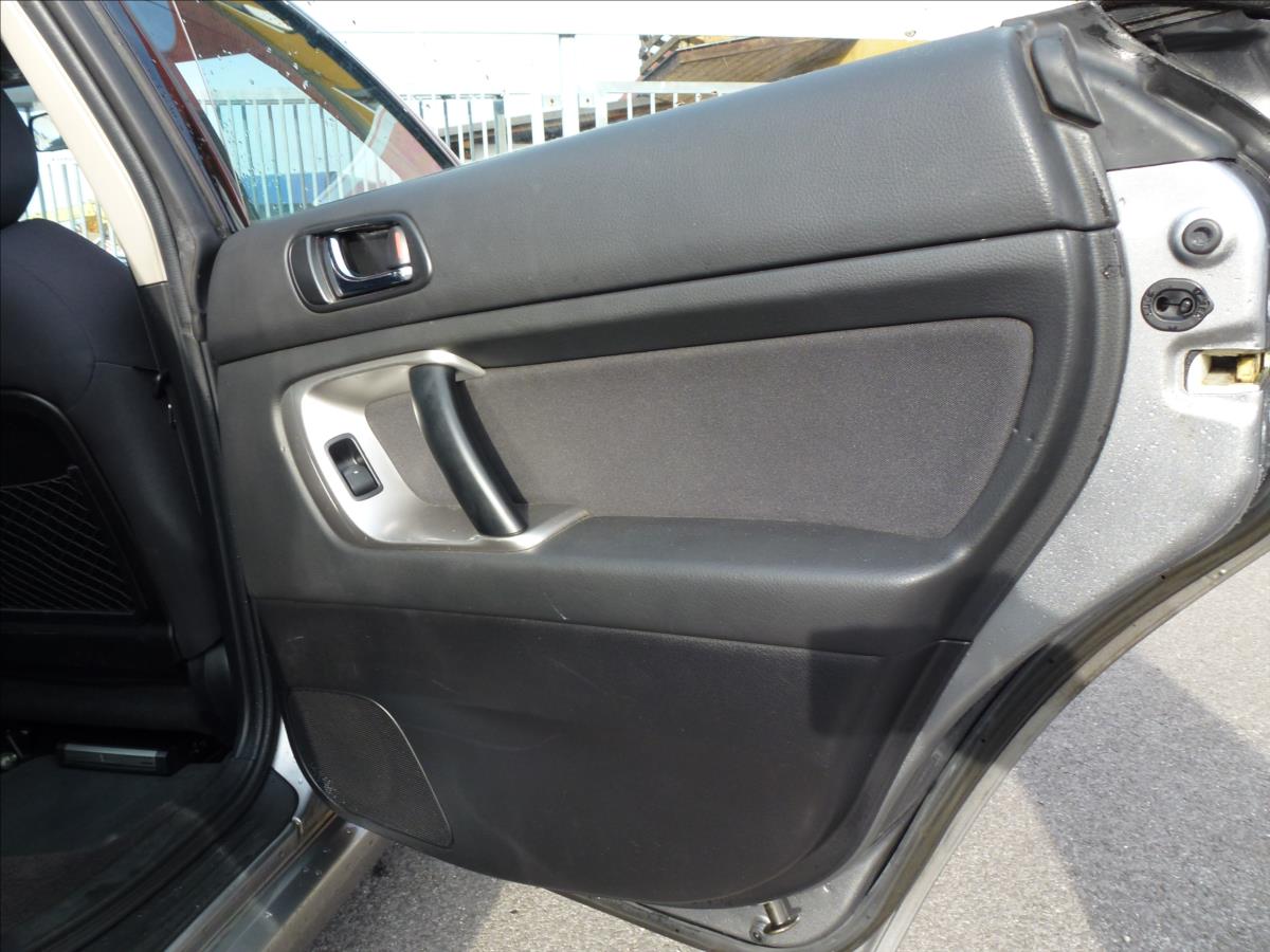 Subaru Legacy, 2009