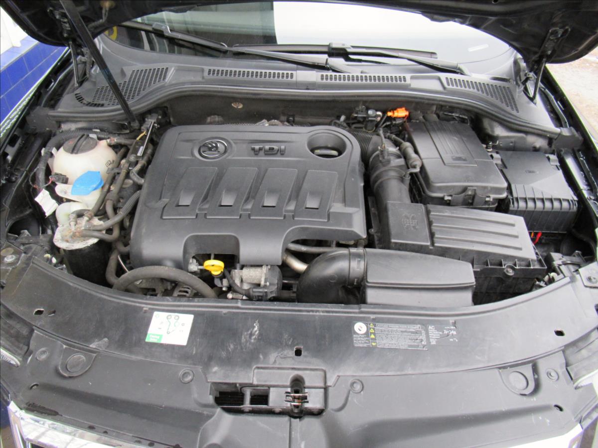 Škoda Superb 2,0 TDI CR DPF 125kW 4x4 L&K Combi AP  Laurin & Klement 4x4 DSG !!!