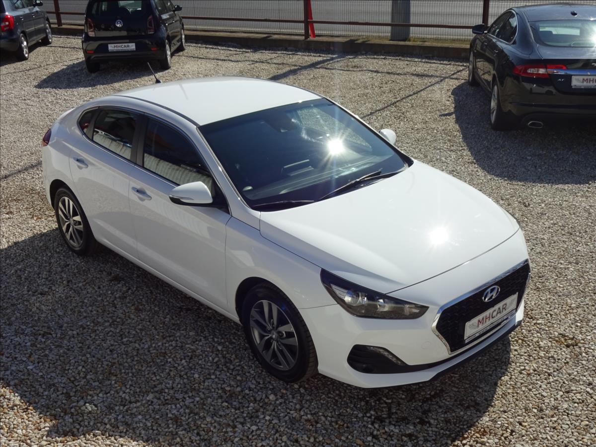 Hyundai i30 1,4 T-GDI 140 Style Fastback