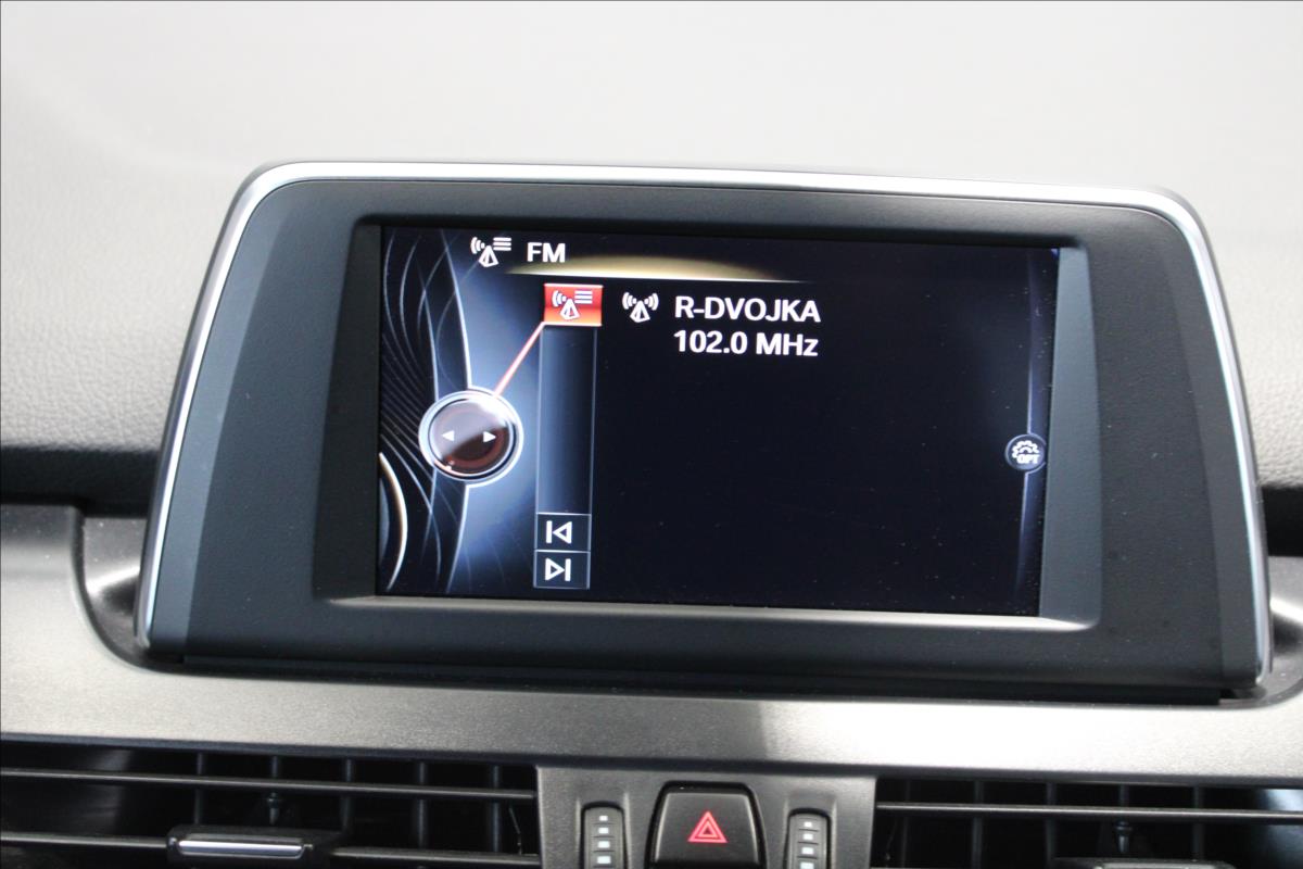 BMW 216d*ActiveTourer**Manuál*162Tkm*PDC*