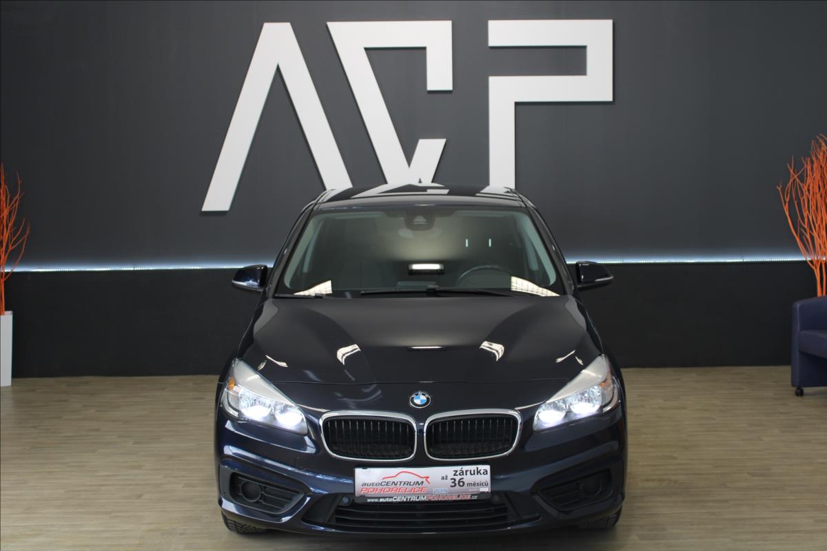 BMW 216d*ActiveTourer**Manuál*162Tkm*PDC*