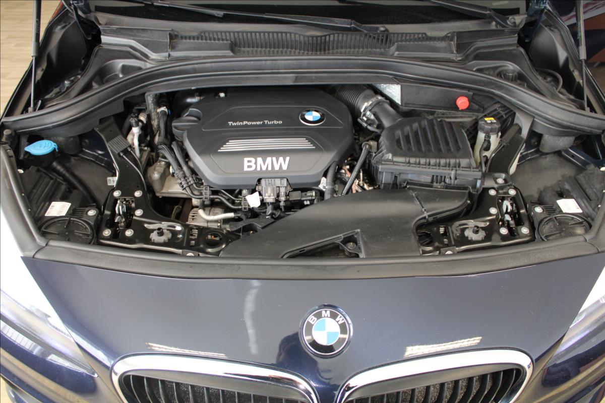 BMW 216d*ActiveTourer**Manuál*162Tkm*PDC*