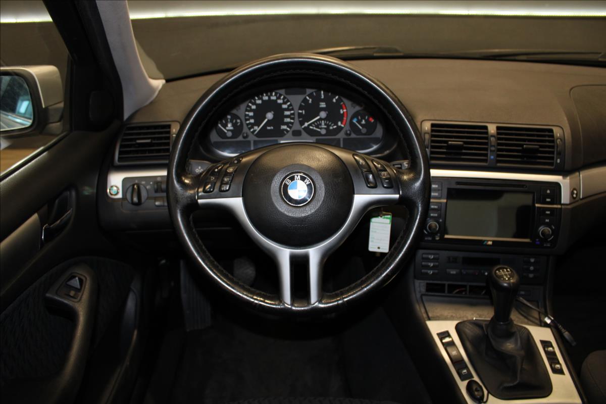 BMW 330xd*135kW*PDC*165tKm*