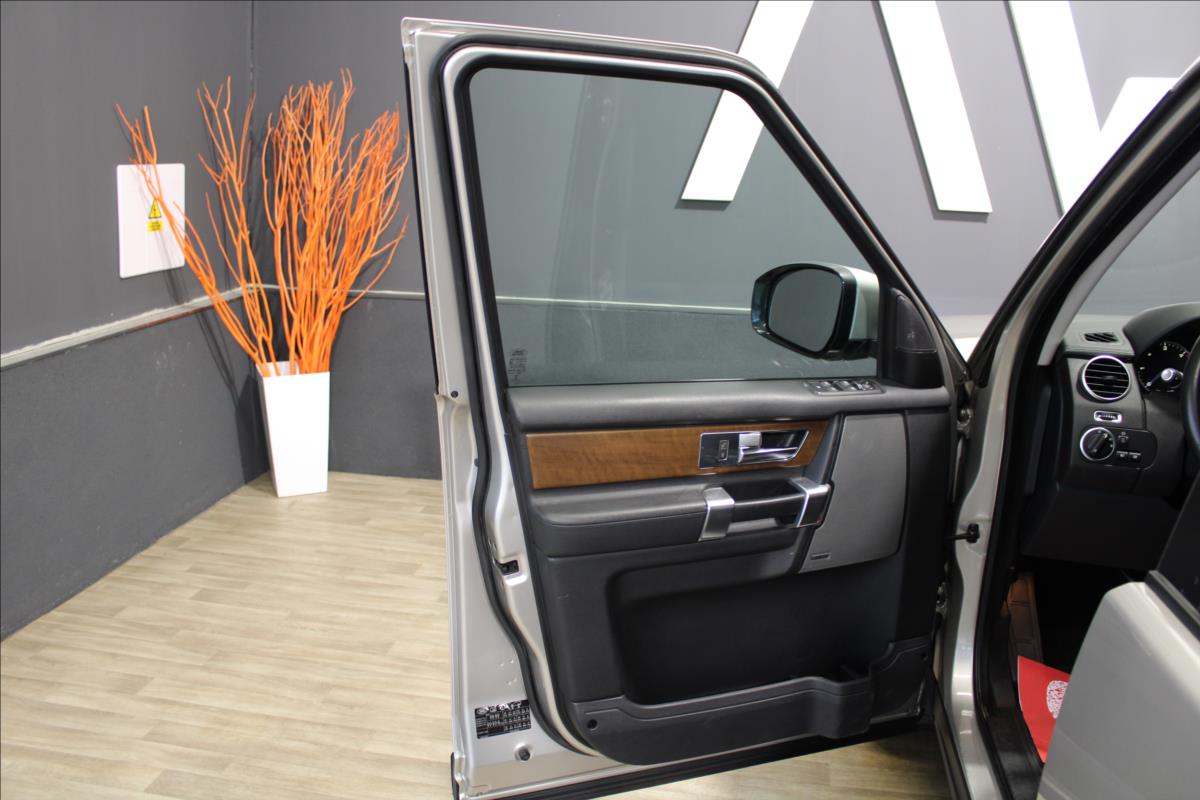 Land Rover 3,0SDV6*ČR*DPH*4XVÝHŘEV*KŮŽE*