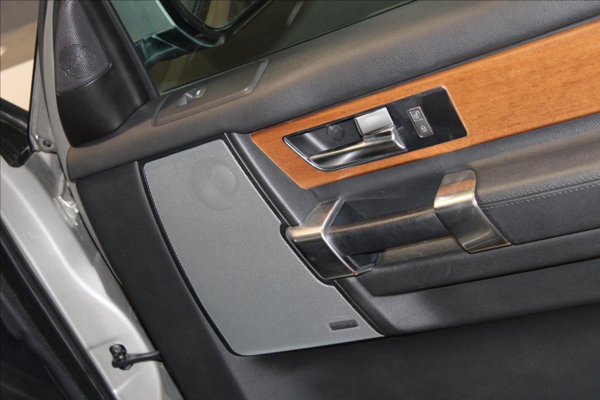 Land Rover 3,0SDV6*ČR*DPH*4XVÝHŘEV*KŮŽE*