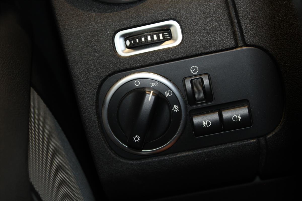 Land Rover 3,0SDV6*ČR*DPH*4XVÝHŘEV*KŮŽE*