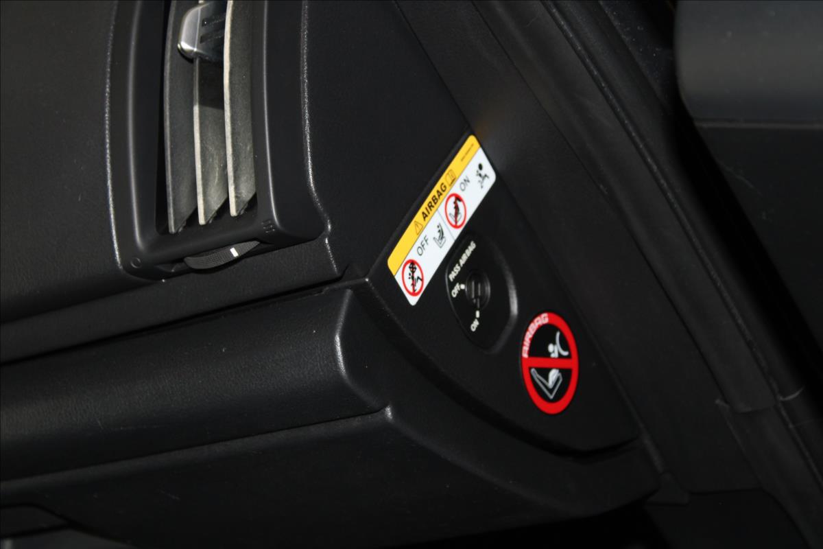 Land Rover 2,2TD4*SE*AT*Navi*PDC*