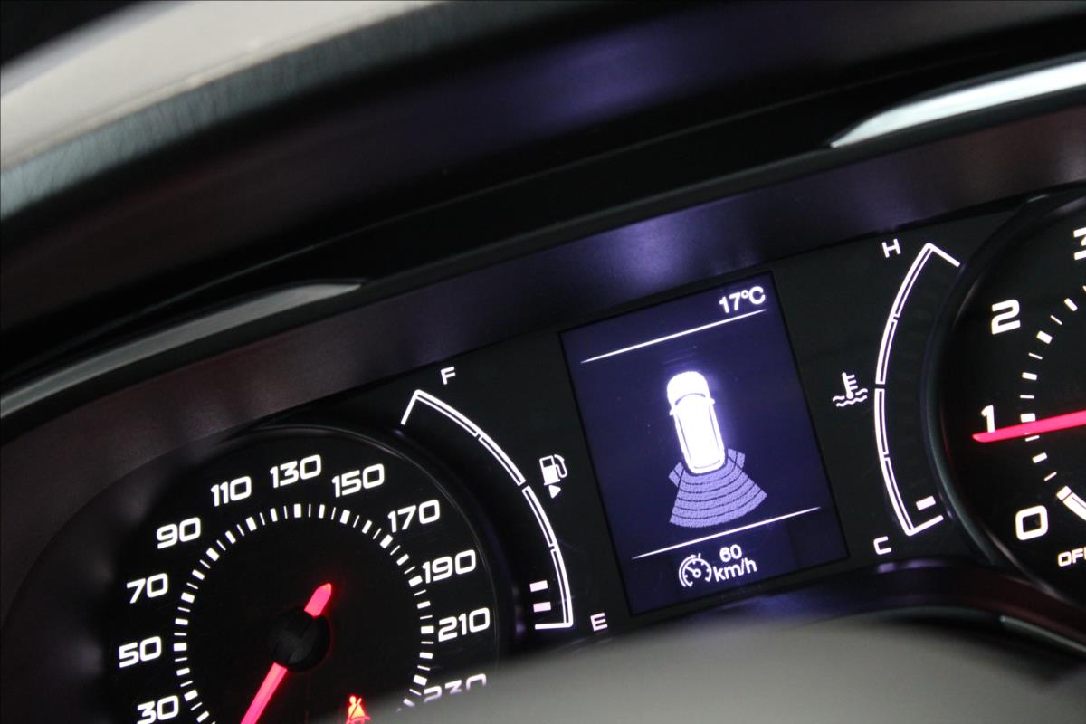 Fiat 1,6JTD-M*88KW*Navi*ACC*PDC*