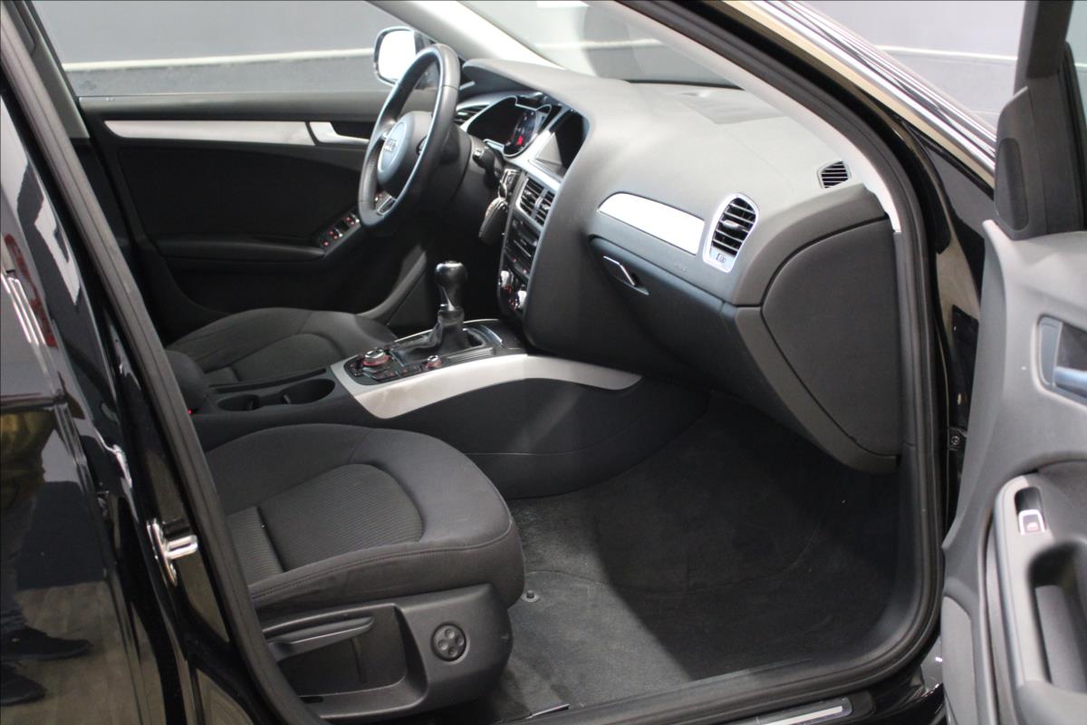 Audi 2,0TDI*Manuál*LED*PDC*Navi