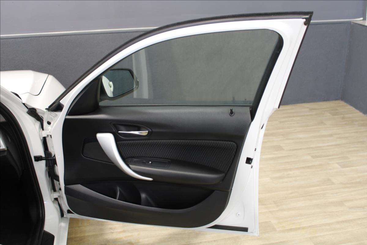 BMW 118d*Manuál*Sport*Digiklima*