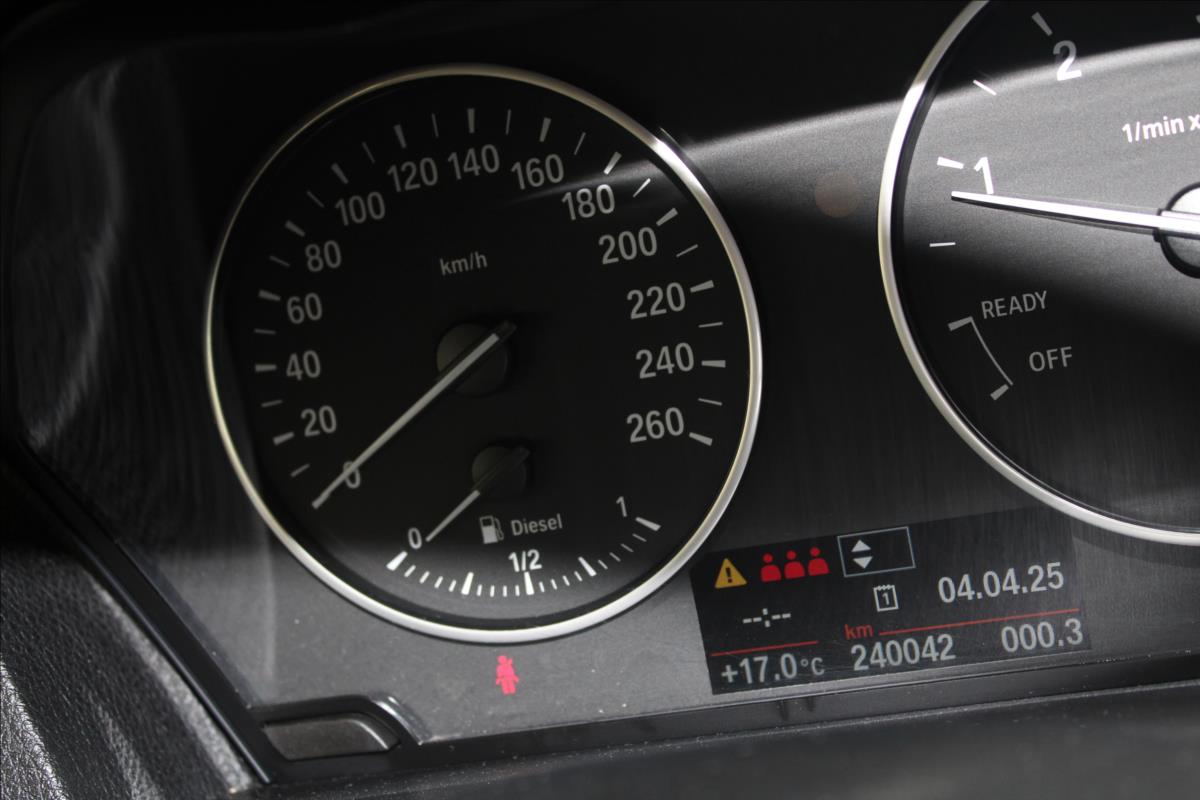 BMW 118d*Manuál*Sport*Digiklima*