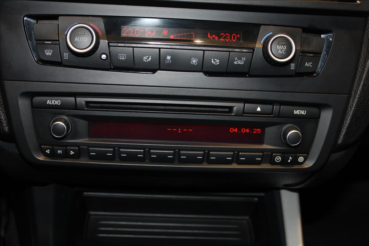 BMW 118d*Manuál*Sport*Digiklima*