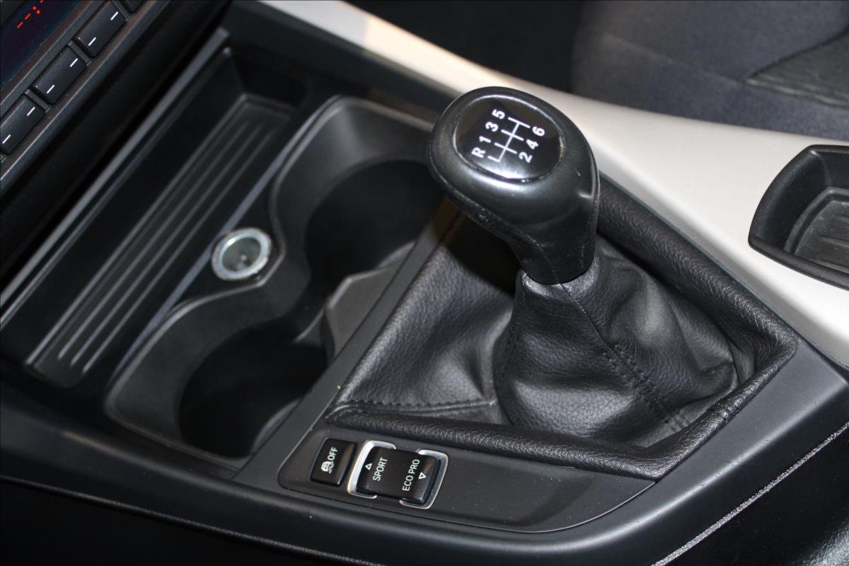 BMW 118d*Manuál*Sport*Digiklima*
