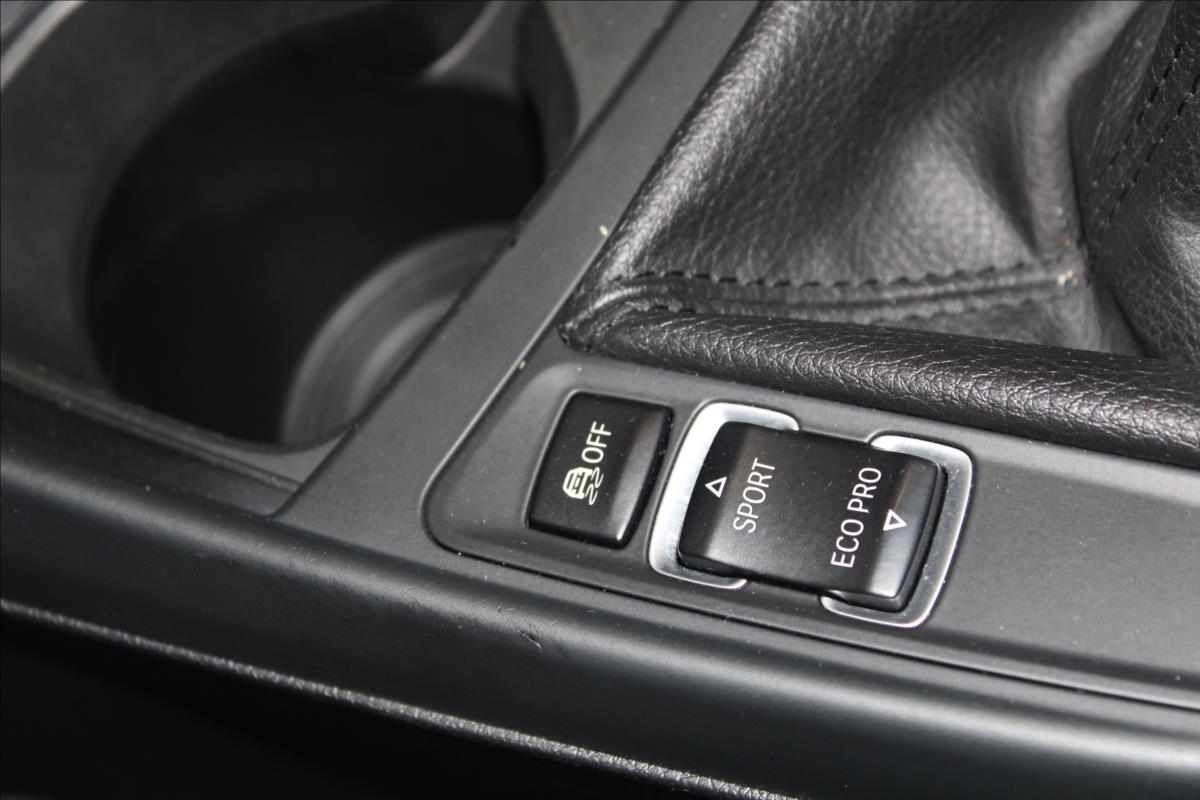 BMW 118d*Manuál*Sport*Digiklima*