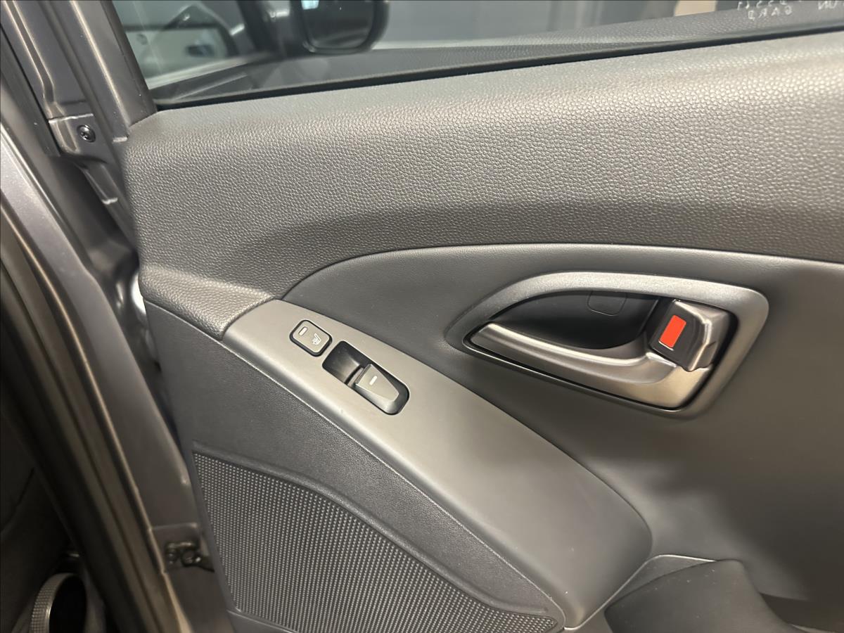 Hyundai 1,7CRDi*4Xvýhřev*PDC*Led*