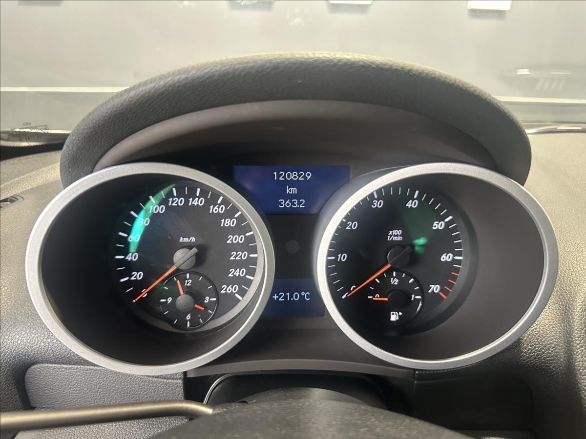 Mercedes-Benz 200K*AMG*Manuál*120Tkm*Kůže*