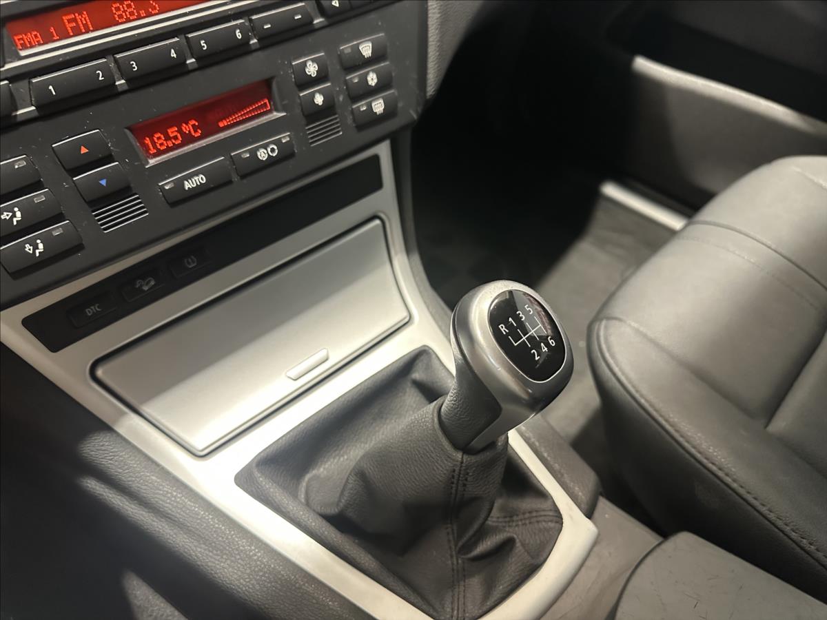 BMW *18D*X-Drive*Manuál*105KW*