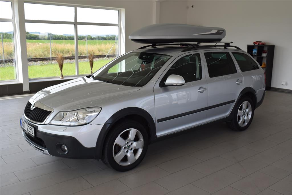 koda Octavia 2,0 TDi, SCOUT,R,1.maj.,