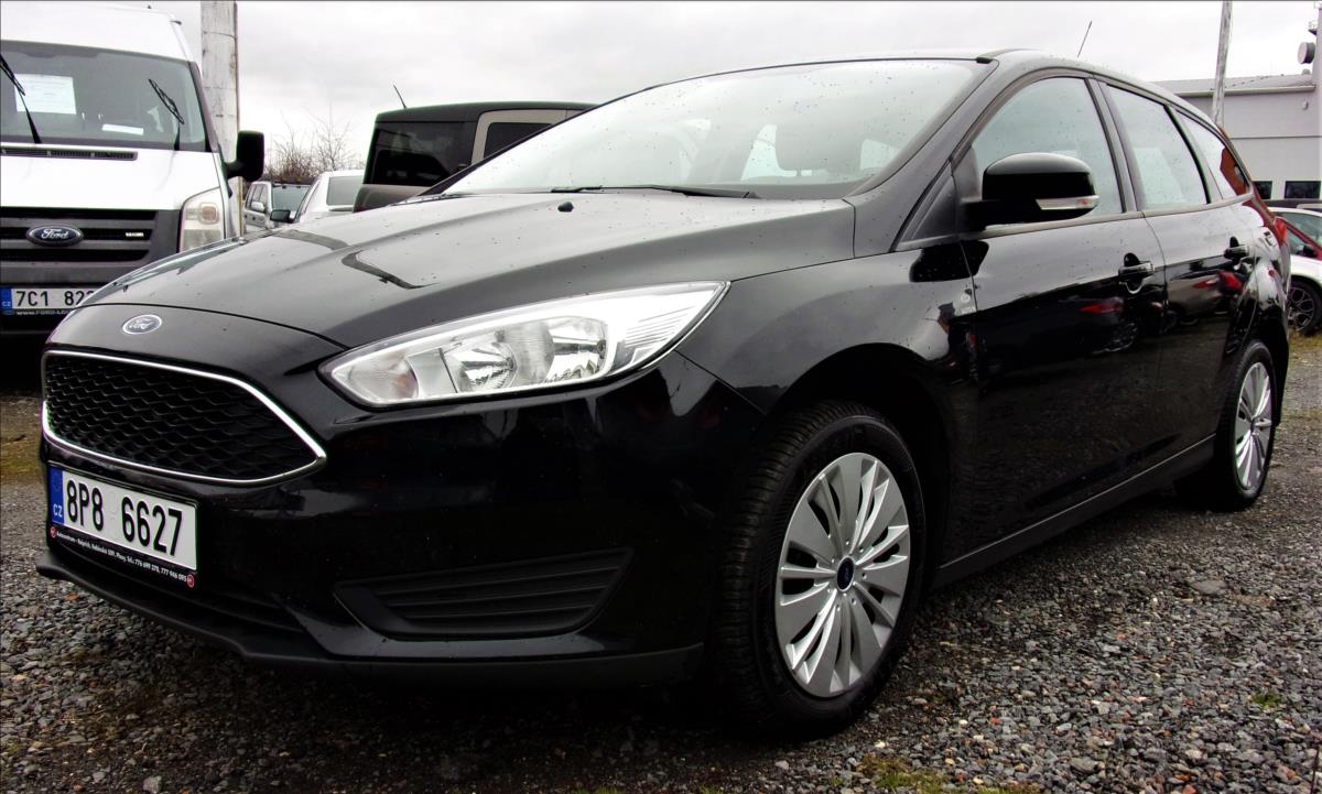 Ford Focus 1,6   i TREND PVOD R SERVISKA