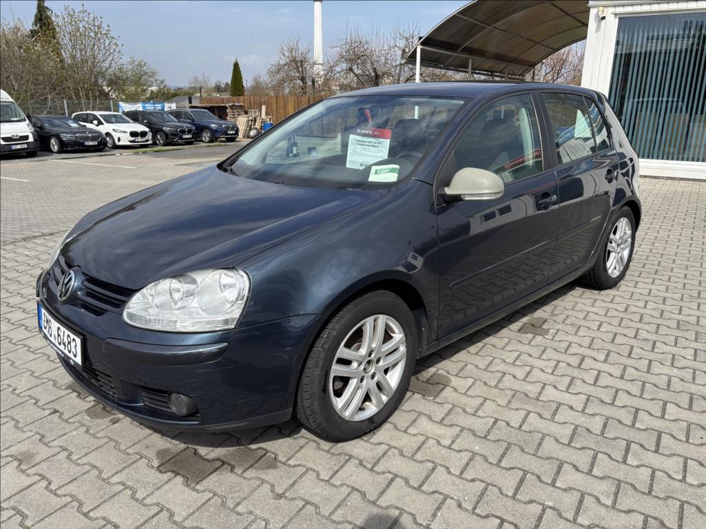 Volkswagen Golf 1,6 LPG Trendline