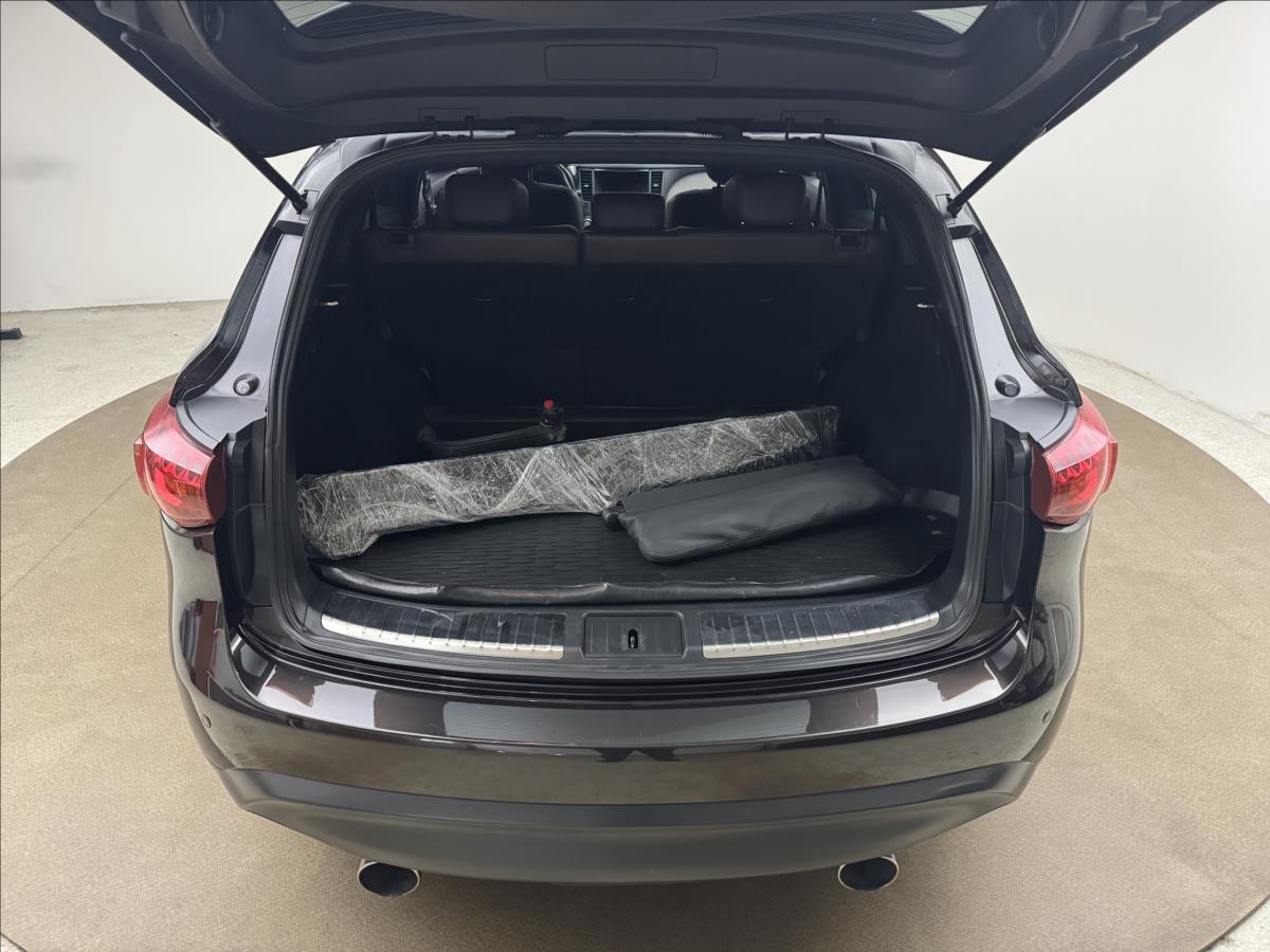 Infiniti FX30 3,0 D 175kW V6 S AWD 1.MAJ CZ