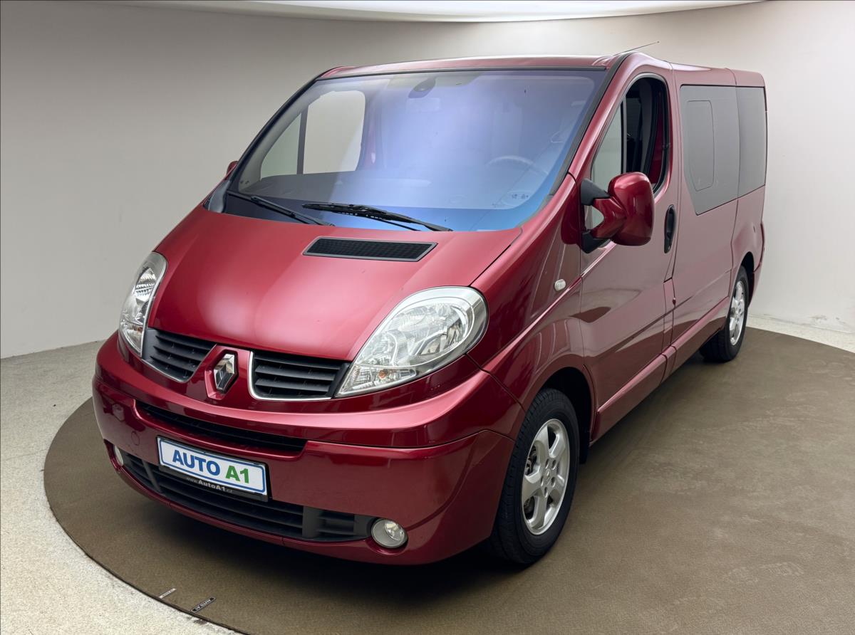 Renault Trafic 2,5 GENERATION STOLEK 6-MST