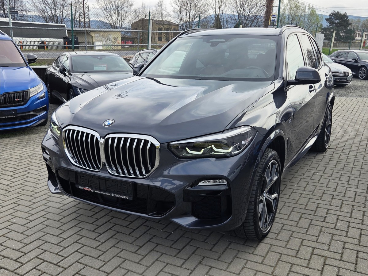 BMW X5 3,0 d xDrive MPaket* VZDUCH*HUD*TAN*