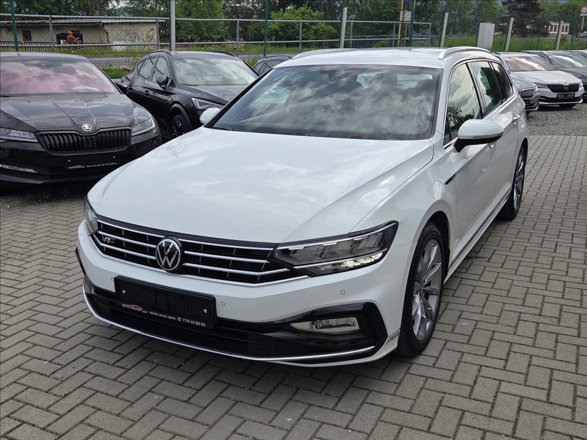 Volkswagen Passat 2,0 TDi DSG R-Line *FullLED*KAMERA*