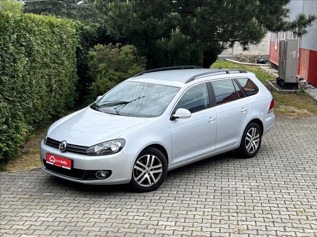 Volkswagen Golf 1,6 TDI  HIGHLINE*DSG*ZRUKA