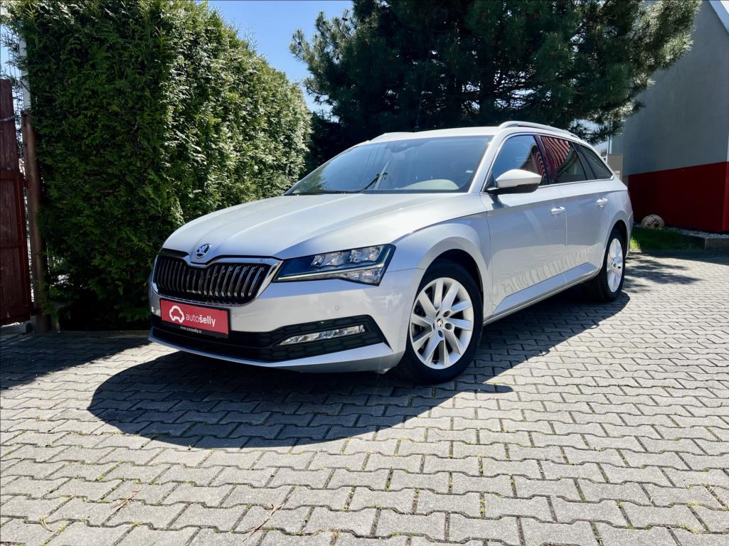 koda Superb 2,0 TDI DSG VIRTUAL ACC ZRUKA