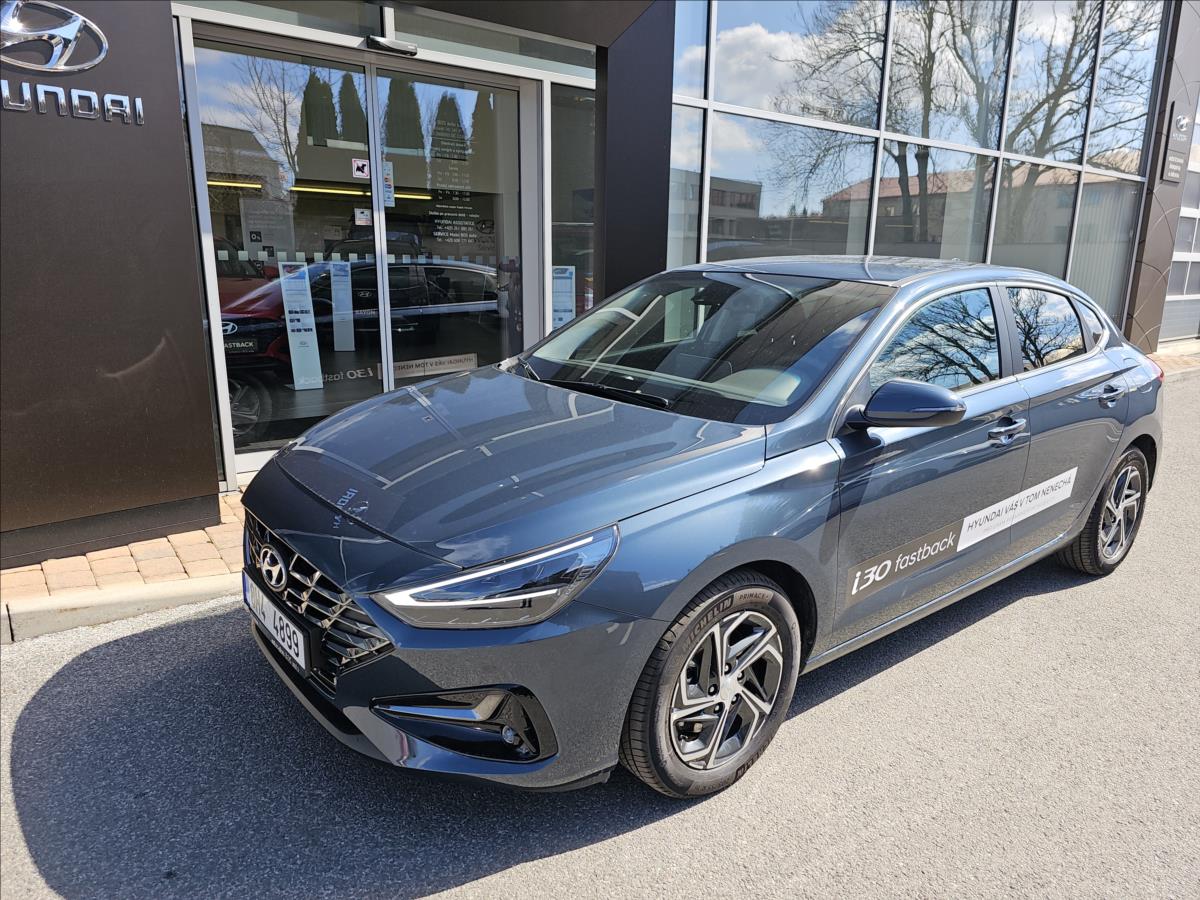 Hyundai i30 1,0 T-GDI 88 kw Smart NAV Fastback