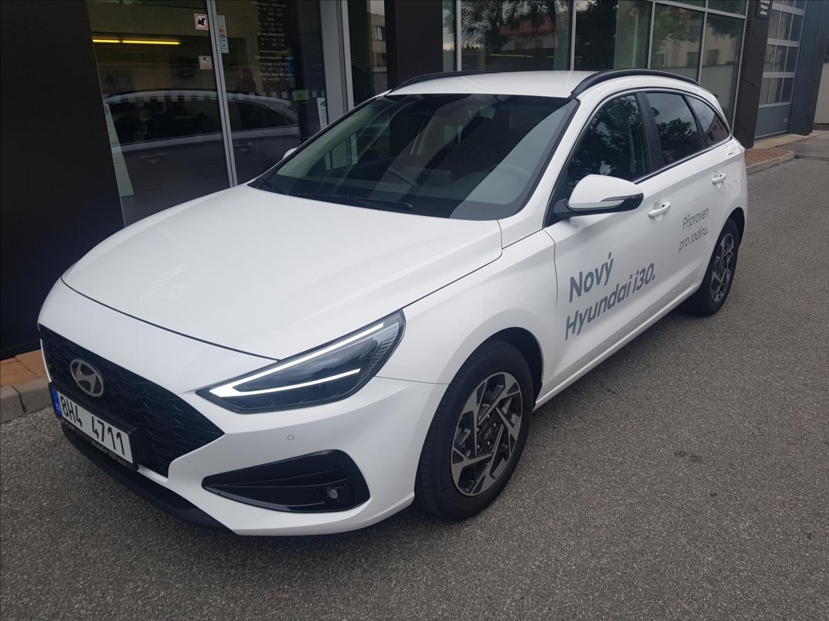 Hyundai i30 1,5 i CVVT STYLE kombi