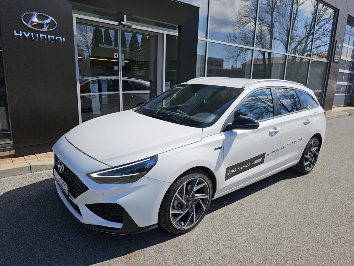 Hyundai i30 1,5 WG T-GDI 118kw M-HEV Style kombi