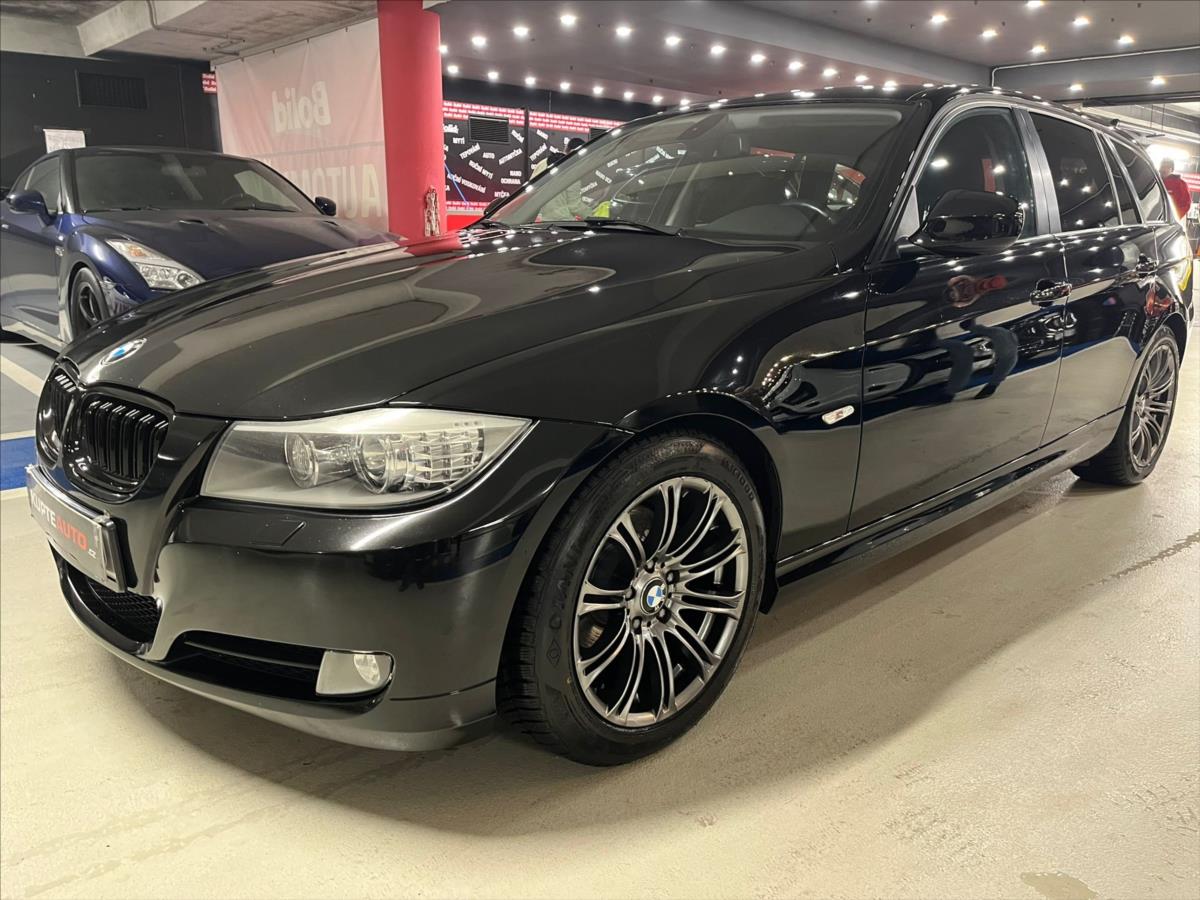 BMW ada 3 2,0 320i  - AUTOMAT-