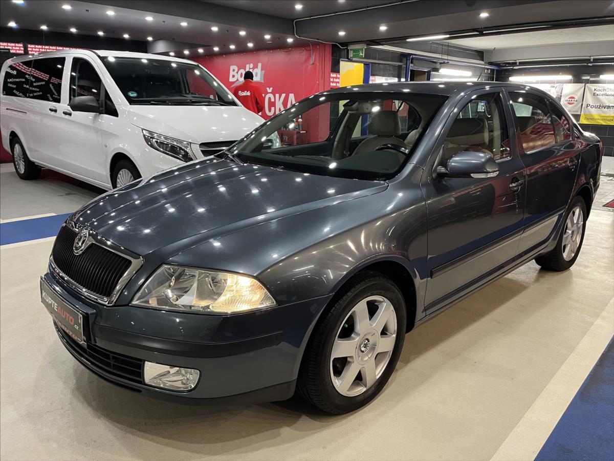 koda Octavia 1,6 MPi  Elegance