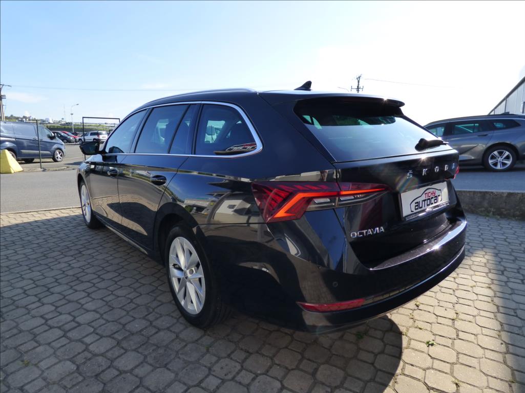 Škoda Octavia 2,0 TDI,LED,Navigace,Škoda servis