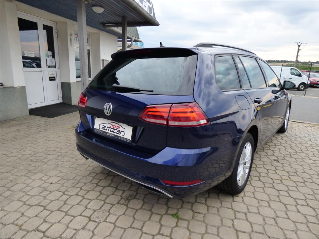 Volkswagen Golf 1,6 TDI,Full LED,Navigace,  Comfortline